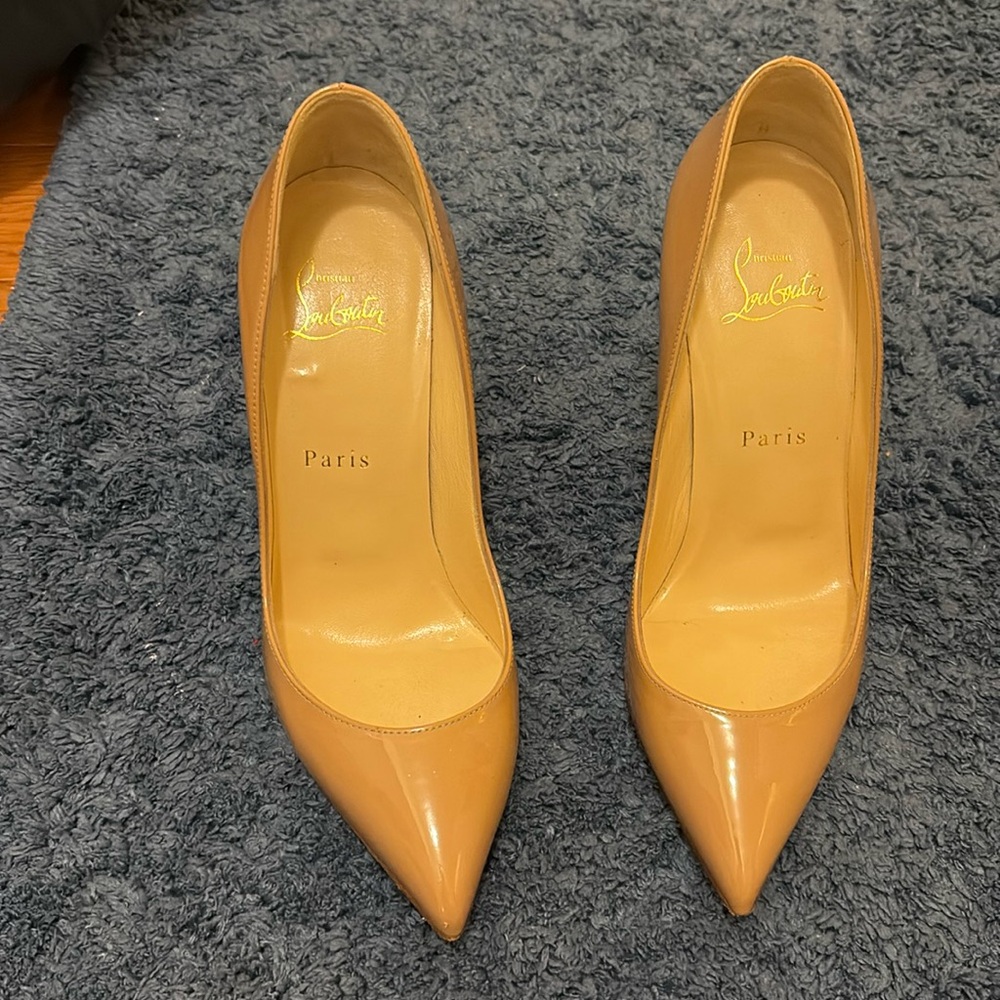 37 Christian Louboutin